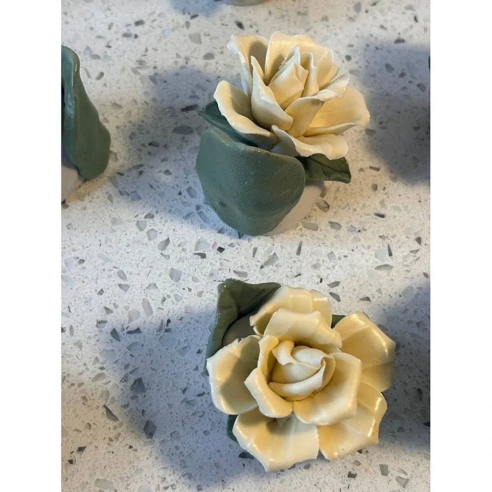 Set of 20 Vitge.Porcelain Flower Wedding Table Card Holders Lavender Cream Roses